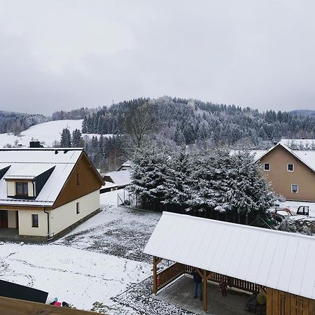 Apartman Mavis Kasperske Hory Exterior foto